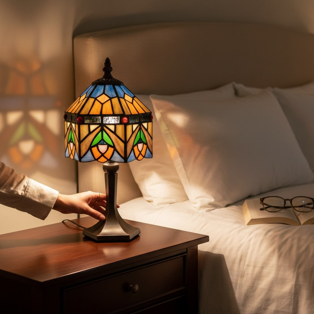 Lampe à poser style Tiffany multicolore – Abat-jour vitrail hexagonal