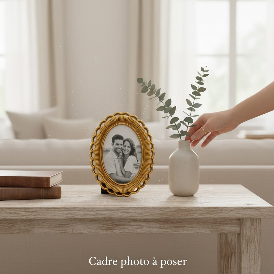 Cadre photo ovale doré – Style baroque et romantique