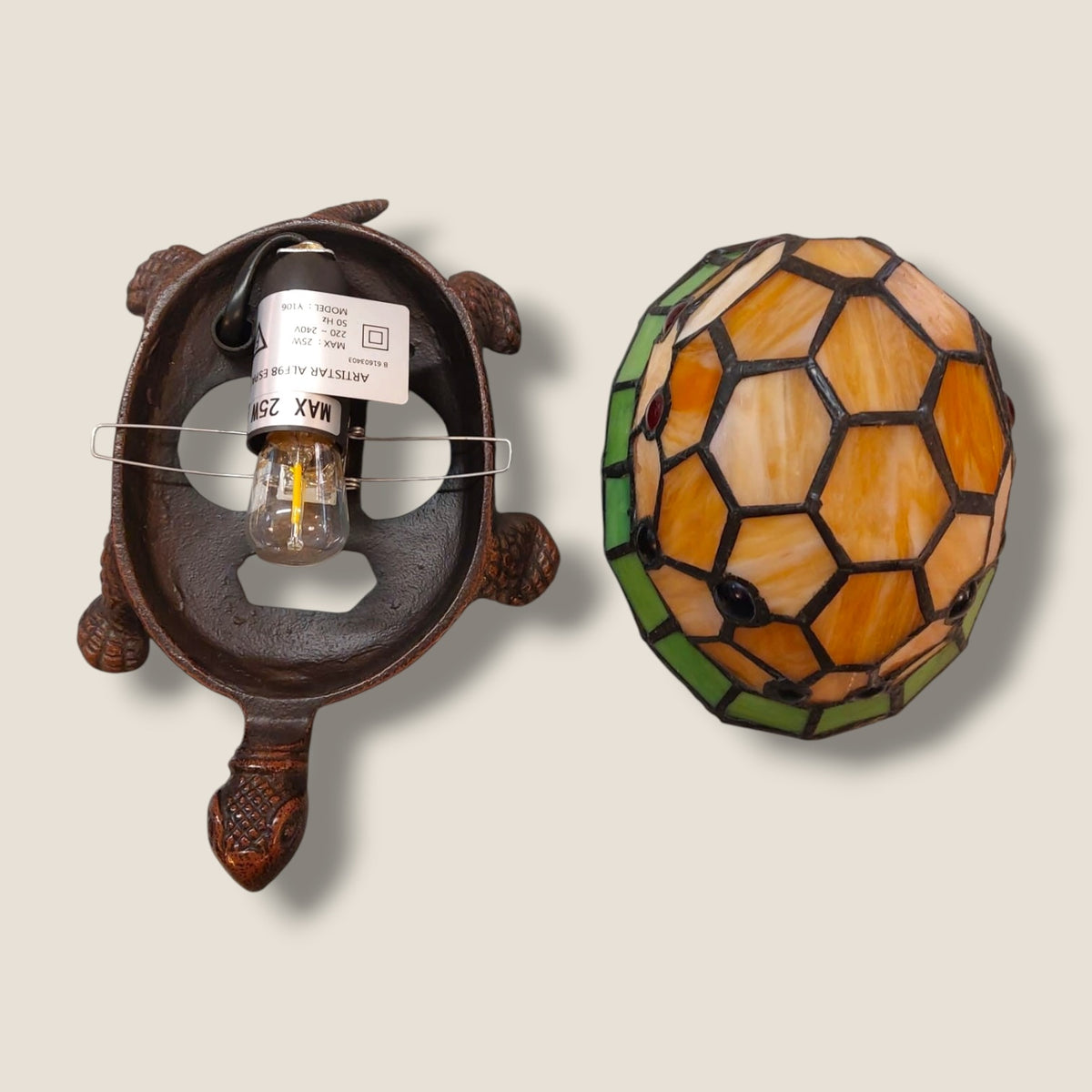 Lampe tortue vitrail style Tiffany – Ambre, vert & bronze