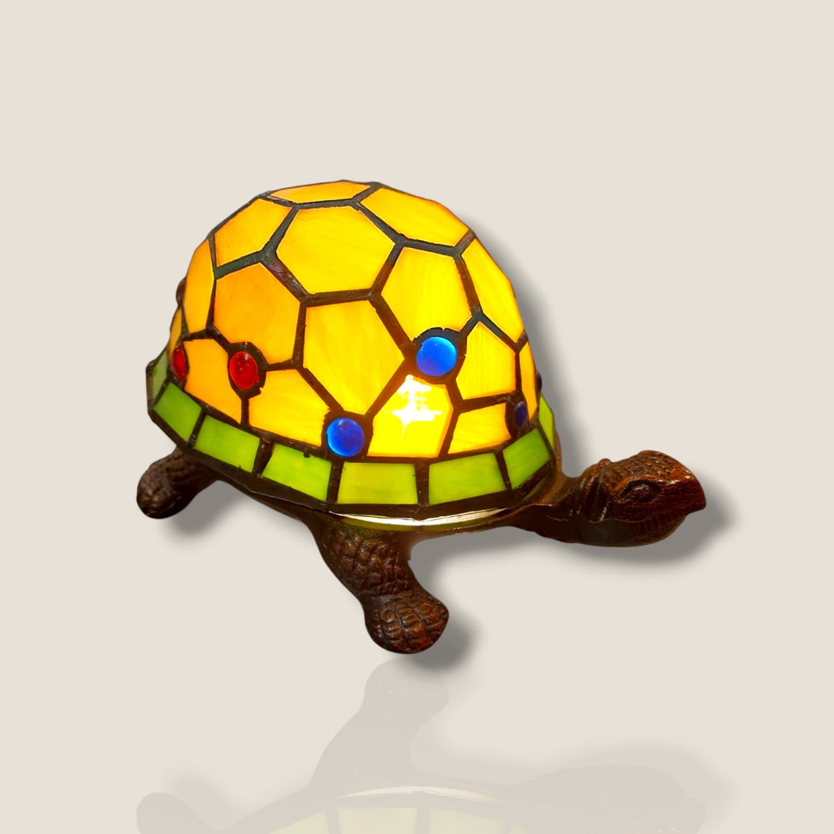 Lampe tortue vitrail style Tiffany – Ambre, vert & bronze