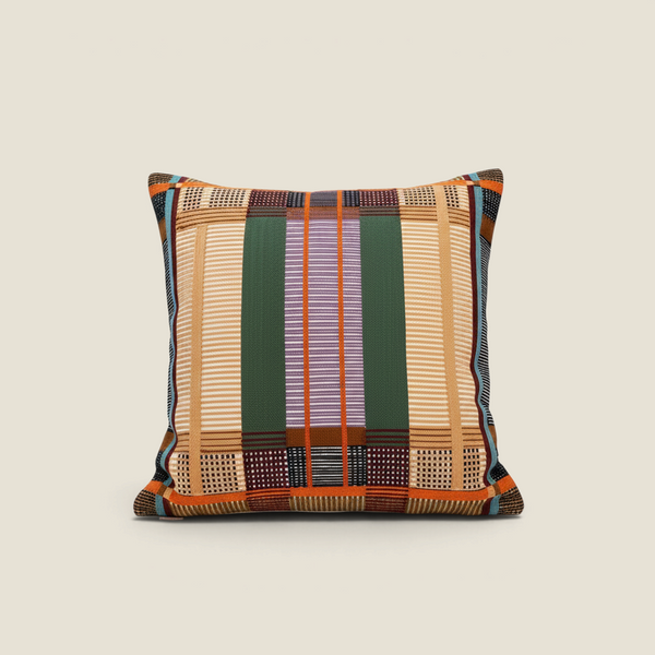Coussin carré Depuis des lustres KAEL multicolore avec broderies géométriques artisanales, 45x45 cm