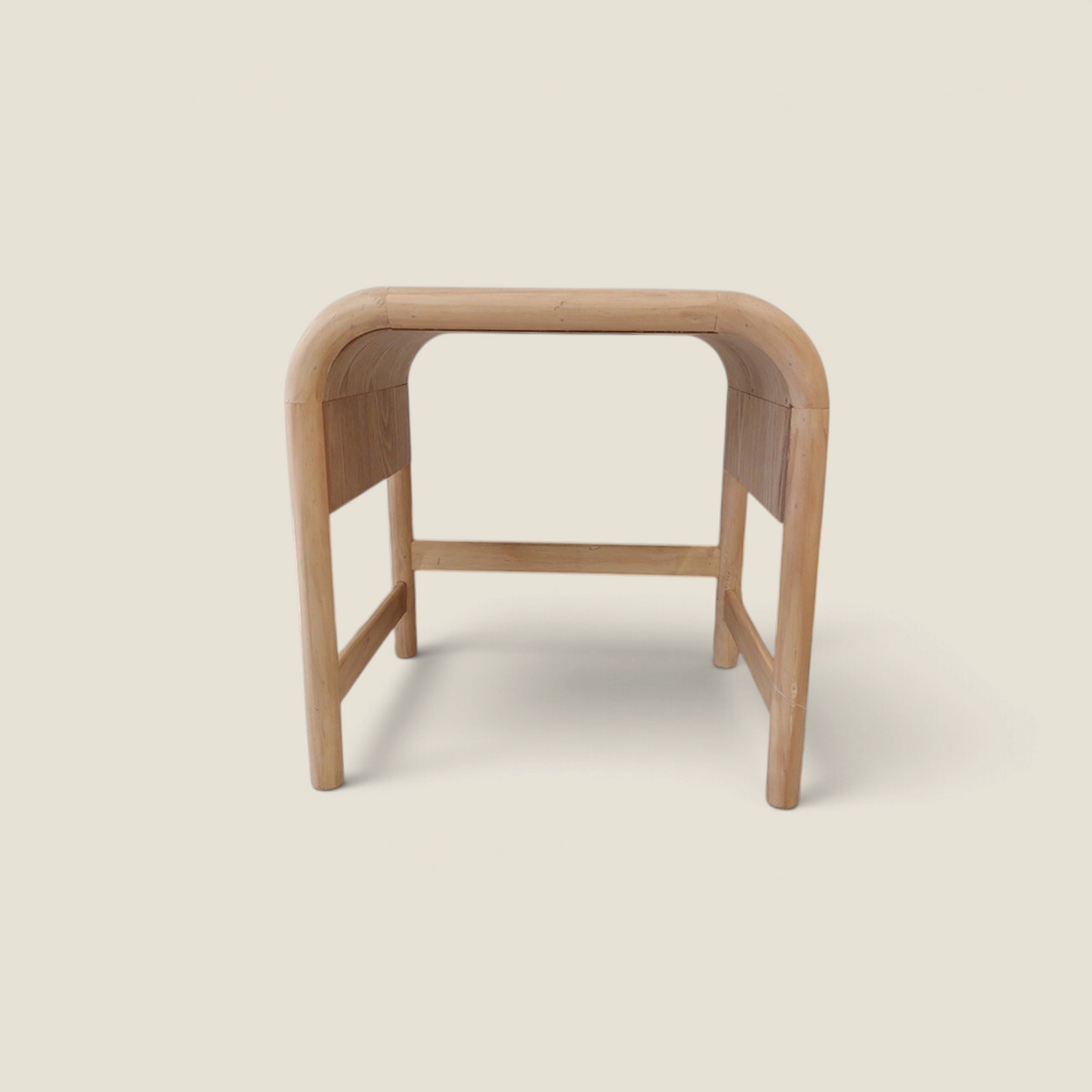 Petite table gigogne CAMELIA S en bois clair et cannage tressé par Depuis des lustres, style naturel et épuré