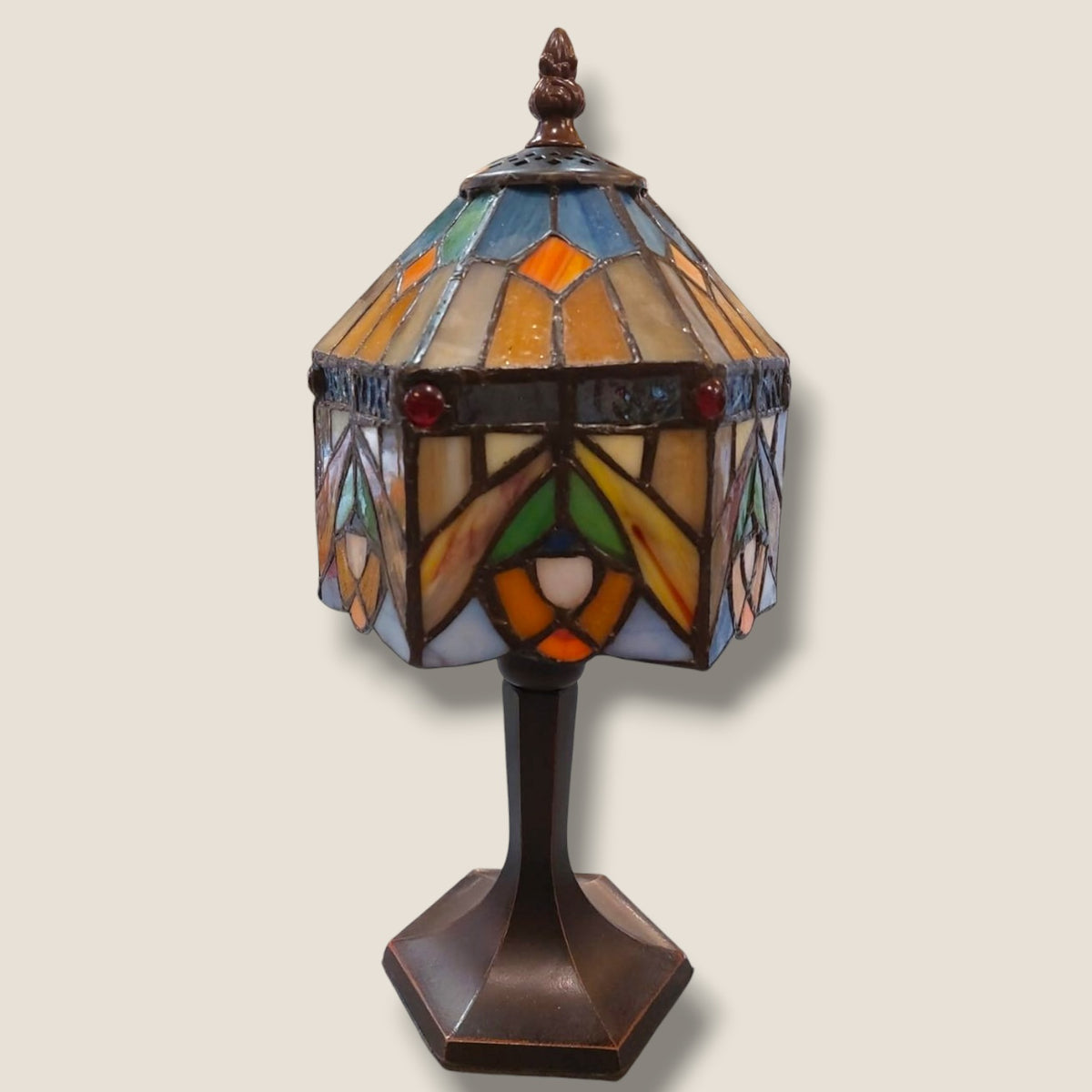 Lampe à poser style Tiffany multicolore – Abat-jour vitrail hexagonal